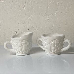 McKee Toltec Pattern Presscut Milk Glass Sugar Creamer (1 tiny chip) Set Vintage